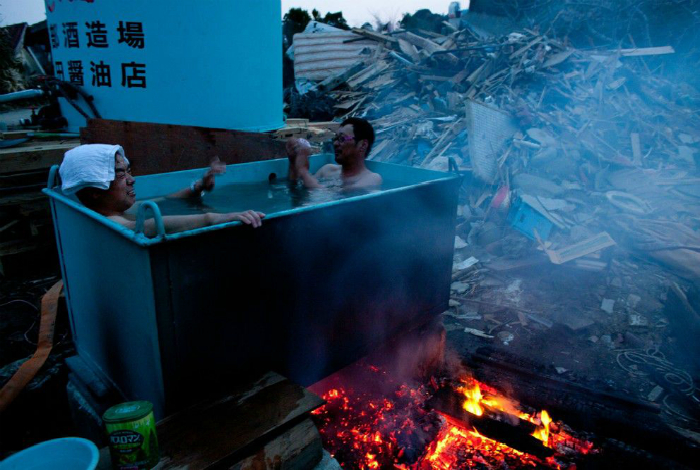 Кажется, японцы тоже страдают от плановых отключений горячей воды.