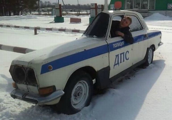 В России была изготовлена, единственная в своем экземпляре, ультратонкая патрульная машина.
