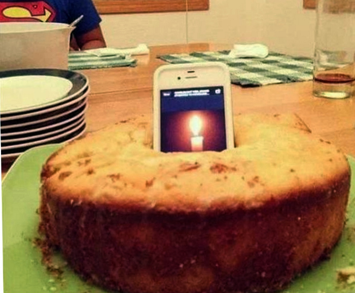Именинный пирог 21 века. | Фото: BrightSide.