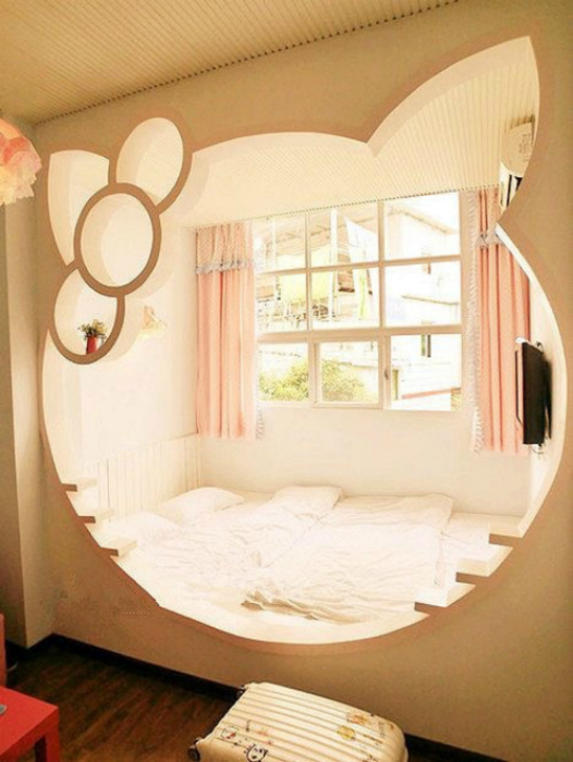 Спальня в стиле Hello Kitty.