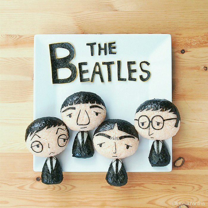Участники легендарной группы The Beatles из риса и нори.