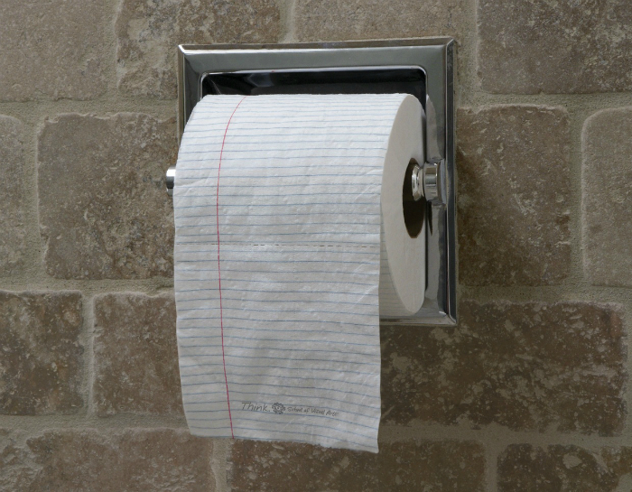 Туалетная бумага в линию для важных заметок.