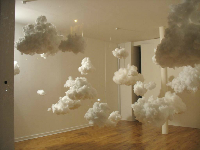 Облака в интерьере детской.