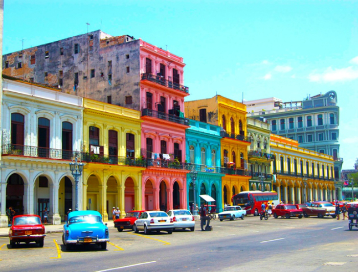 Яркие фасады Гаваны.