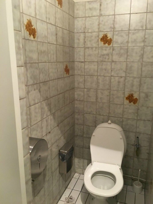Стильный туалет.