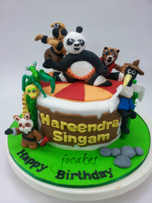 Яркий торт с персонажами мультфильма «Кунг-фу панда».