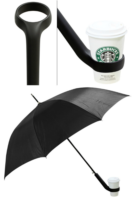 Зонтик со специальным отверстием для кофейного стакана.