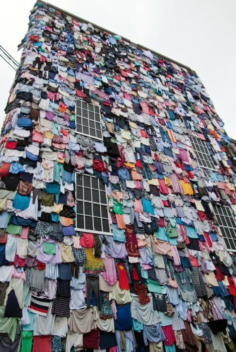 Текстильная отделка фасада. | Фото: Pinterest.