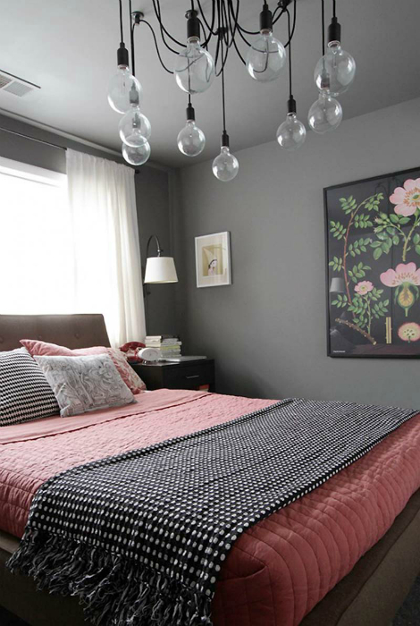 Спальня в серо-розовом цвете.