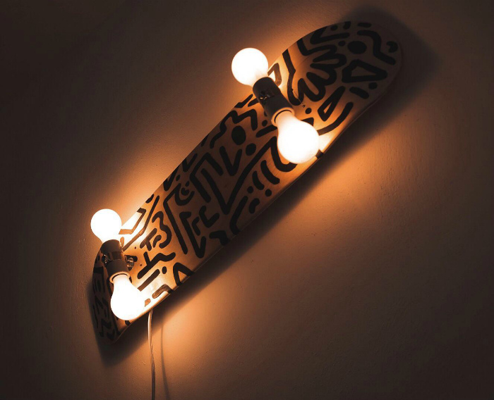 Настенный дизайнерский светильник. | Фото: ЯПлакалъ.