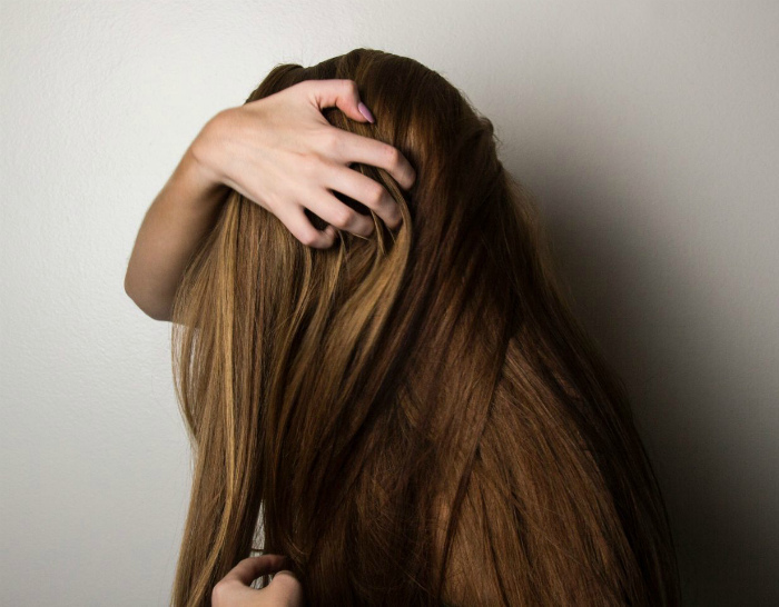 Пренебрегать бальзамом для волос. | Фото: Sandi.ru.