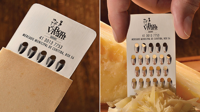 Визитная карточка в виде терки для сыра.