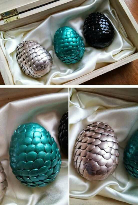 Декор яиц чешуей.