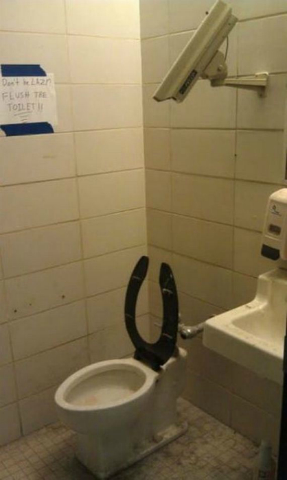 Камеры видеонаблюдения в туалете наркологии | Пикабу