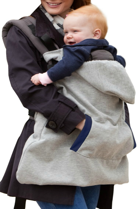 Специальная накладка эрго-рюкзак, которая позволит держать в тепле не только ребенка, но и мамины руки во время прогулок в холодную погоду.