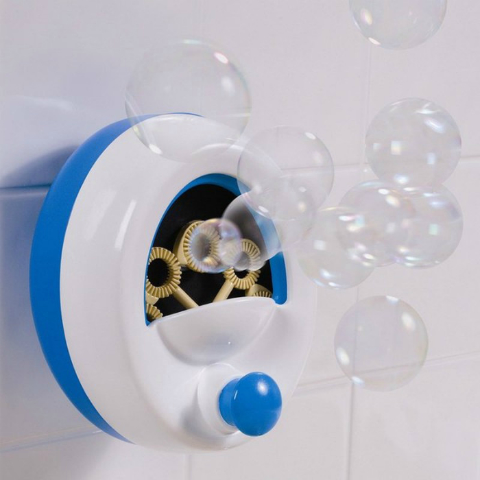 Устройство, которое наполнит ванну мыльными пузырями.