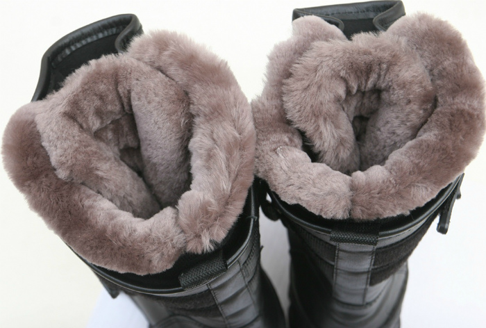 Выбор зимней обуви.