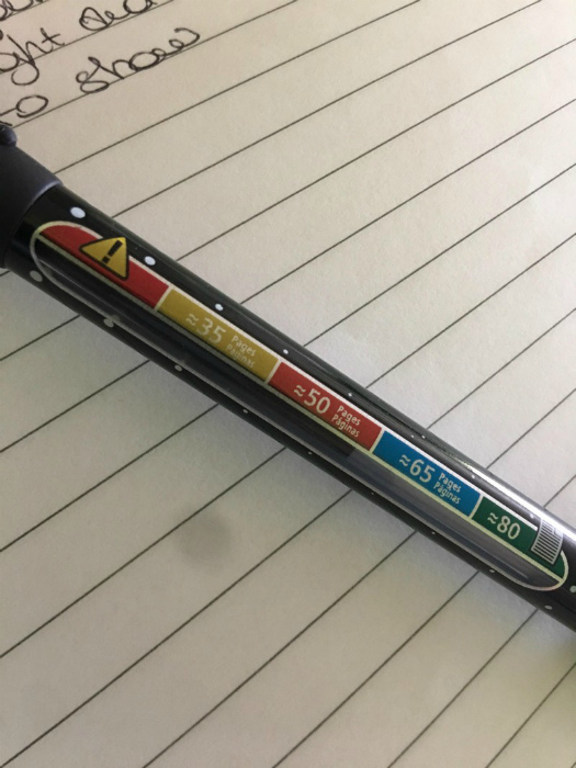 Ручка с индикатором чернил. | Фото: Reddit.