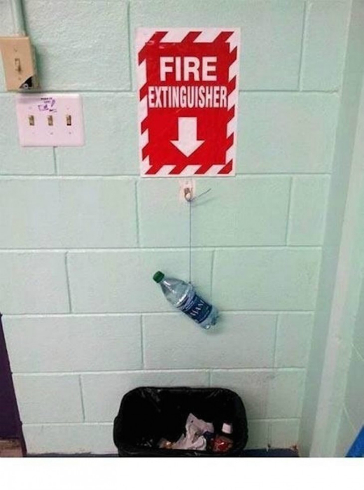 С таким огнетушителем никакой пожар не страшен.