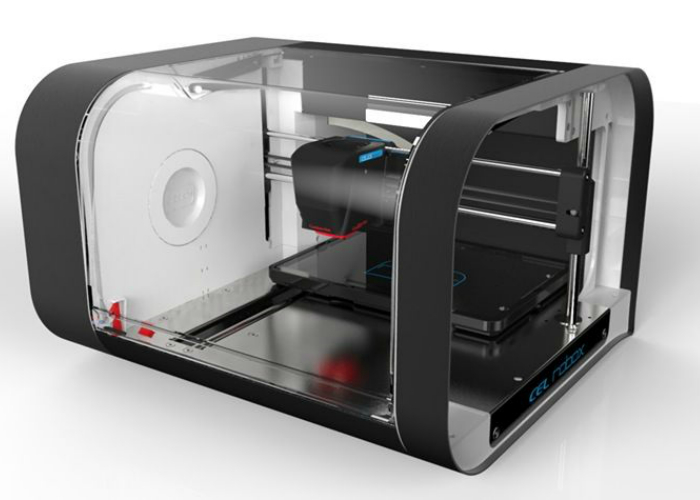 Функциональный 3D-принтер Robox от британской комании CEL, с прочной рамой из нержавеющей стали.