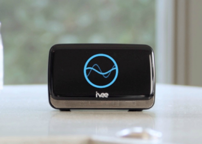 Необычное устройство - Ivee Sleek позволяет владельцу говорить с «умным» домом.