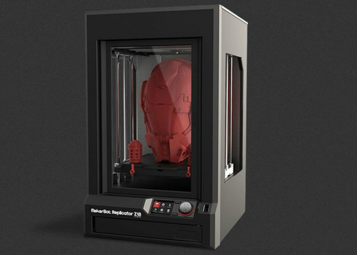 Функциональный 3D принтер - Replicator Z18 с встроенным сенсорным дисплеем.