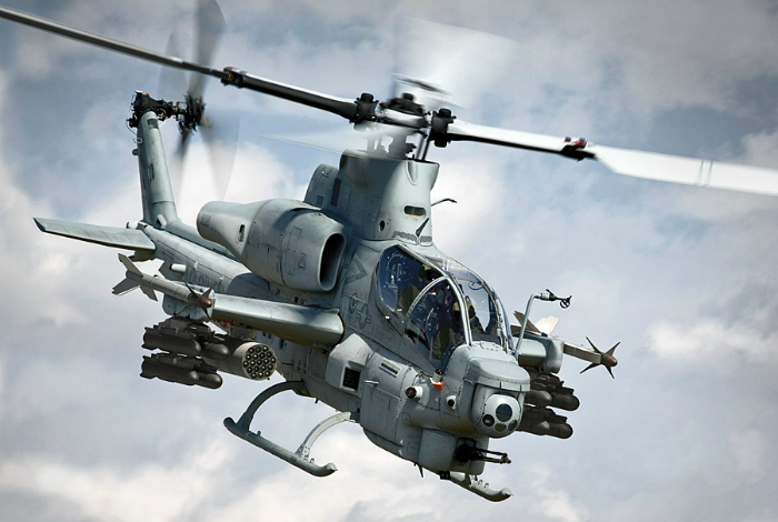 Американский ударный вертолет получивший название - Bell AH-1Z Viper.
