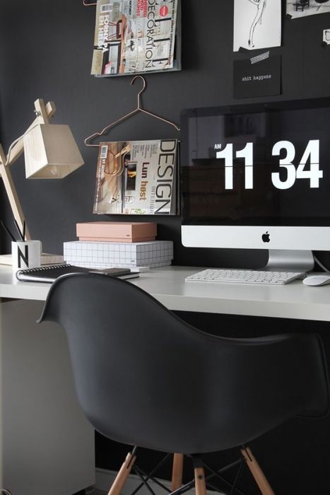 Можно оформить домашний офис в чёрном цвете, это поможет сконцентрироваться
