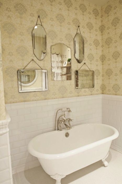 Зеркальный декор в ванной
