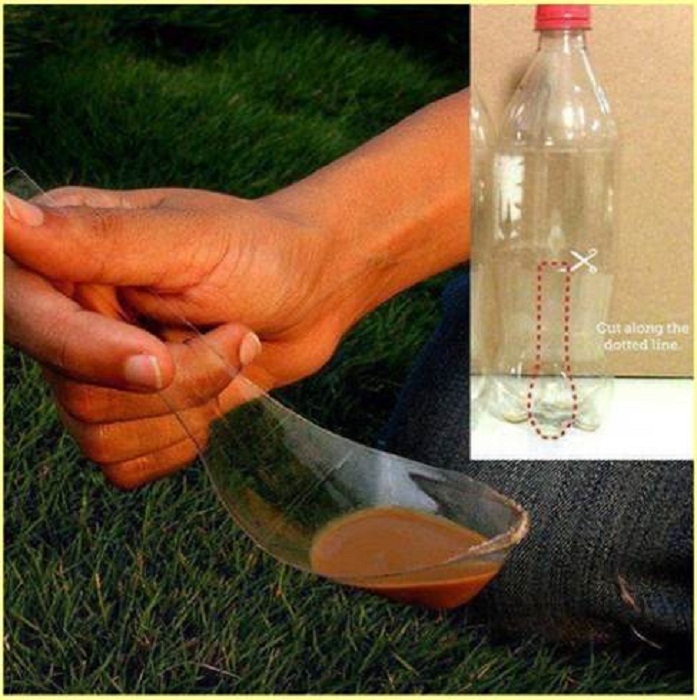 Вариант создания ложки из простой пластиковой бутылки, что станет успешным открытием.