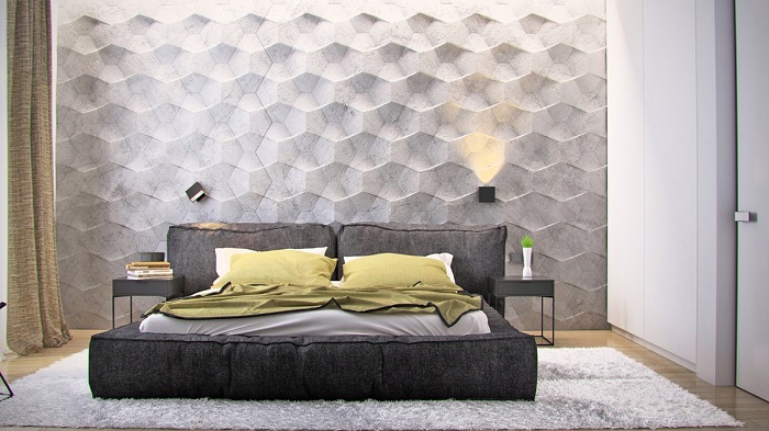 Симпатичное оформление текстурированной стены в спальне.