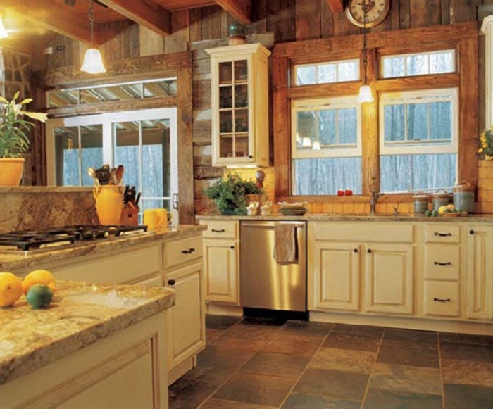 Красивая обстановка на кухне в кремовых тонах с применением дерева, создаст интересную атмосферу в такой комнате.