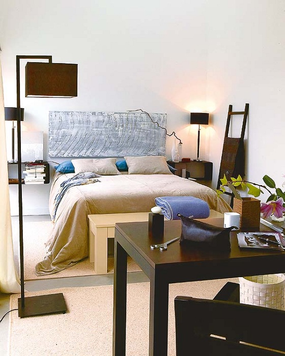 Интересный и отличный вариант создать такую необычную комнату, которая будет предназначена для спальни.