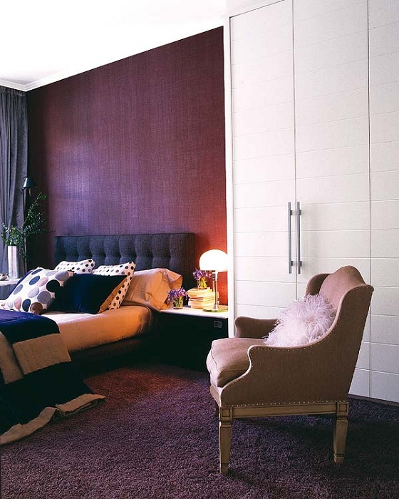 Вишневые и бордовые тона в оформлении интерьера помогут создать благоприятную атмосферу в любой комнате дома.