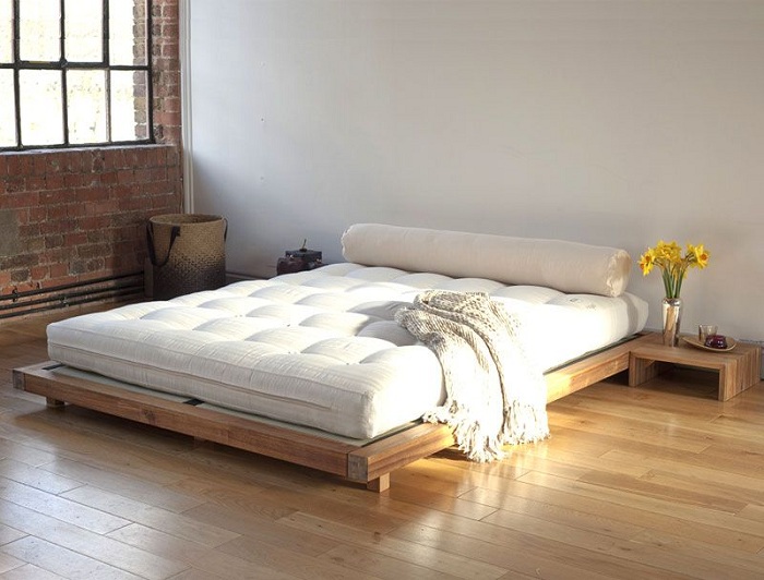 Оформить спальню в минималистическом настроении, позволит создать прекрасную атмосферу.
