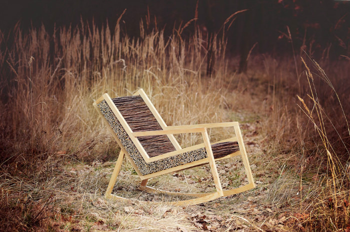 Изготовлено кресло из массива ясеня, его изюминкой стали ветви ивы