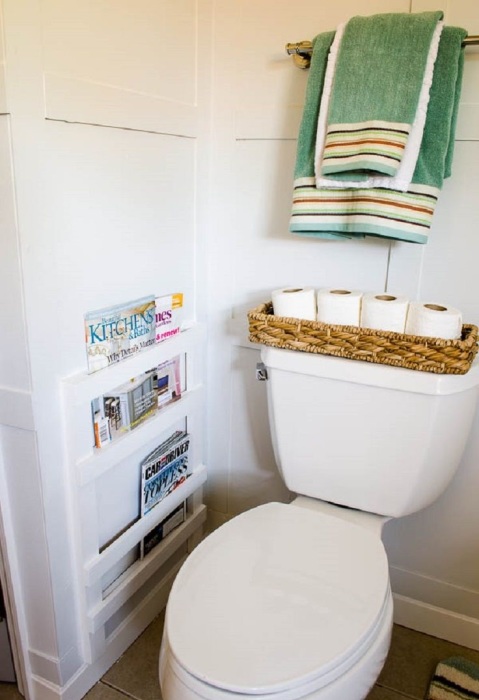 Плетённые корзины, которые можно использовать для хранения разных мелочей - отличное решение для малогабаритной ванной комнаты. 