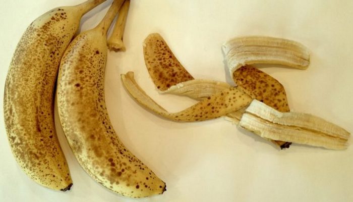 Банановая кожура поможет с лечением геморроя.