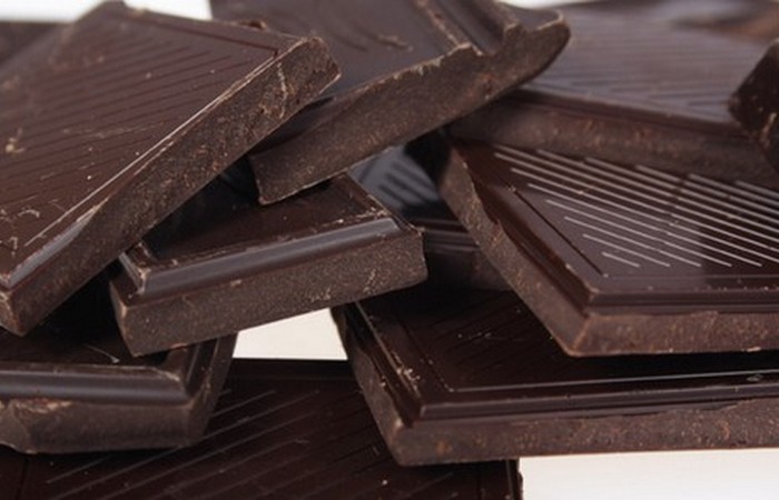 Черный шоколад снизит кровяное давление.