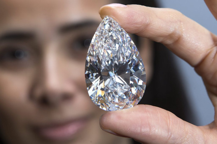Наследие Уинстона - самый крупный бриллиант, выставлявшийся на торги.