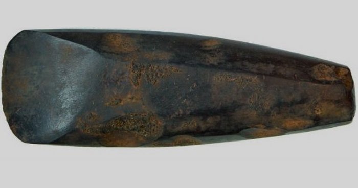 Артефакт из древнейшего ирландского захоронения.