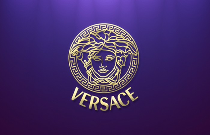 Суперпопулярный бренд «Versace».