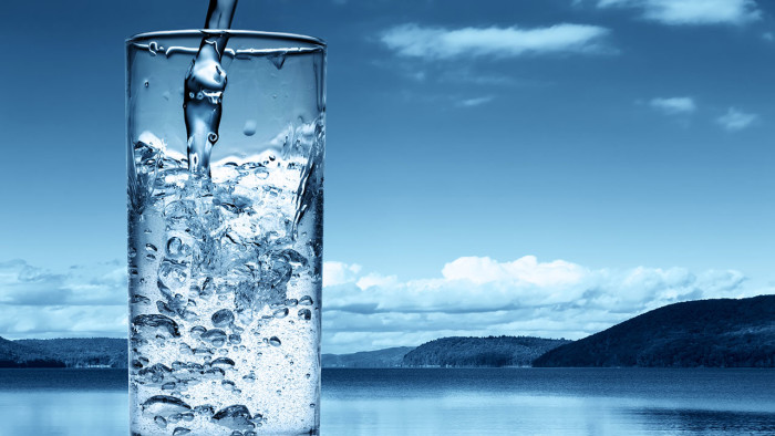 7 причин, по которым каждое утро стоит начинать со стакана тёплой воды