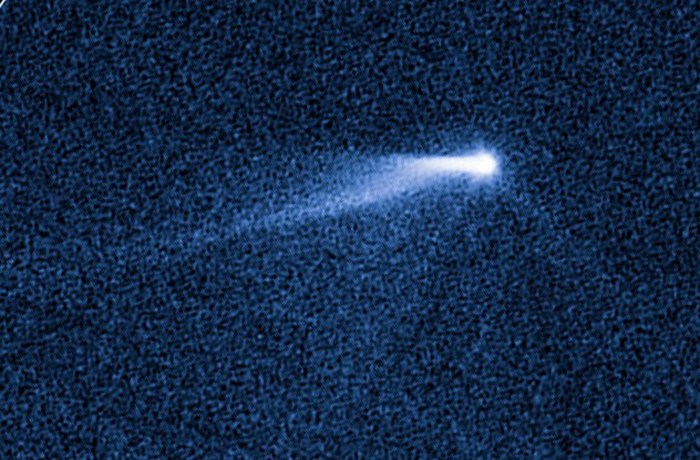 Астероид, который считает, что он - комета.