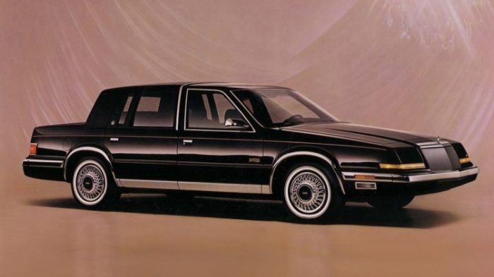 Imperial - роскошный седан от Chrysler.