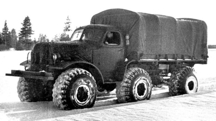 ЗИЛ-157Р - внедорожный прототип гражданского грузовика.