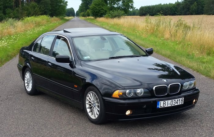 Даже старый автомобиль, такой как BMW E39, будет долго радовать владельца при должном уходе. | Фото: yandex.ru.