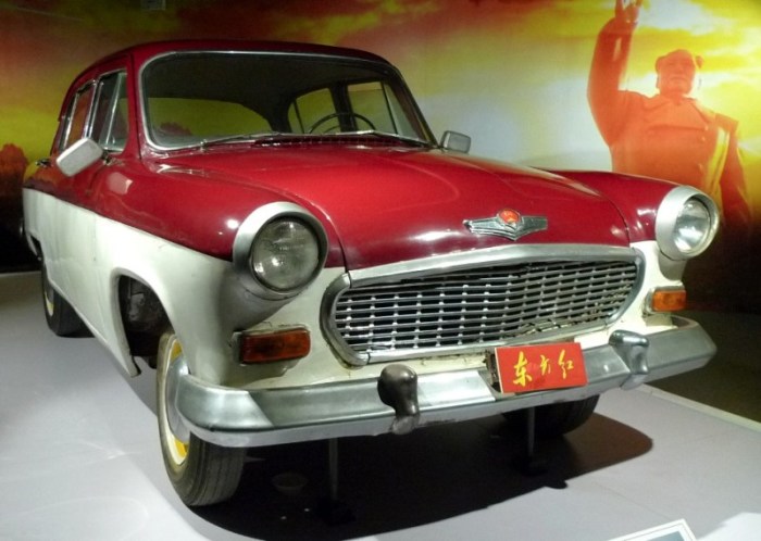 Уже в 1950-е и 1960-е годы в Китае выпускали копии лучших мировых автомобилей. | Фото: chinacarhistory.com.