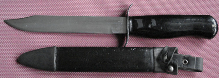 Советская версия финки - нож разведчика НР-40, 1950-е годы. | Фото: forum.guns.ru.
