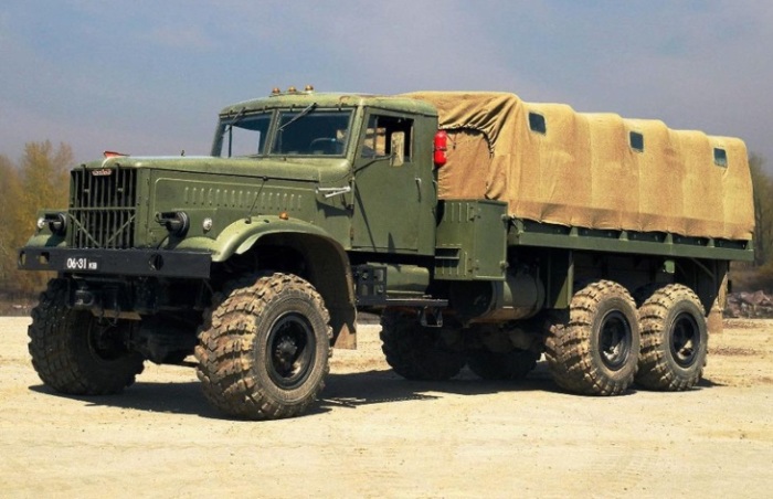 Армейский грузовик КрАЗ-255Б. | Фото: wroom.ru.